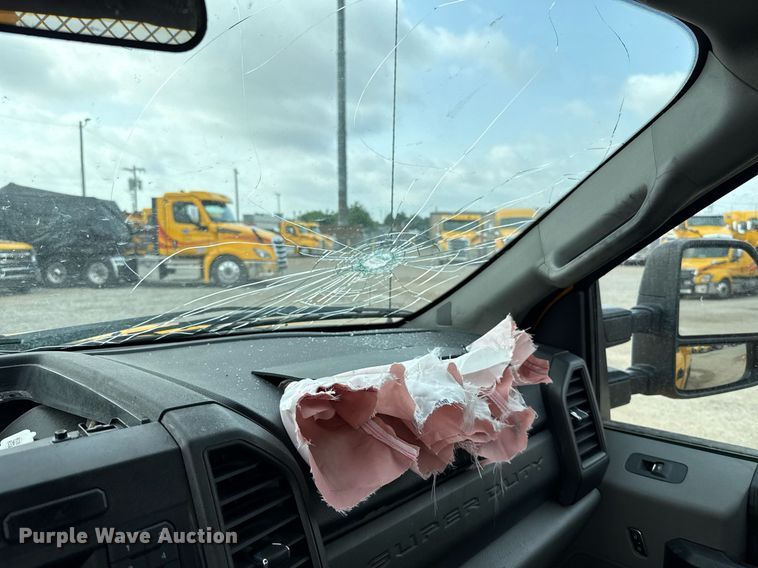 image for item EJ4541 2020 Ford F350 Super Duty utility bed pickup truck