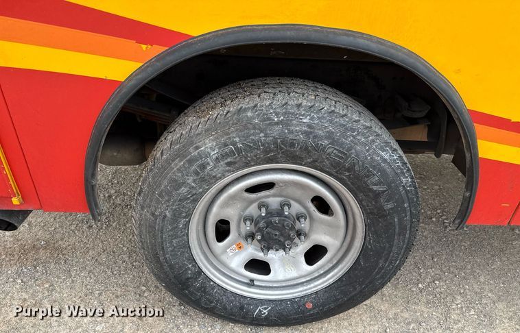 image for item EJ4541 2020 Ford F350 Super Duty utility bed pickup truck