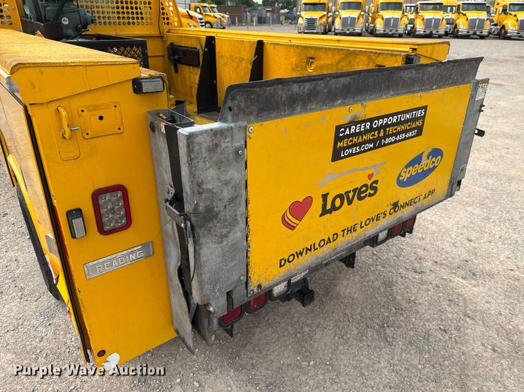 image for item EJ4544 2019 Ford F350 Super Duty utility bed pickup truck