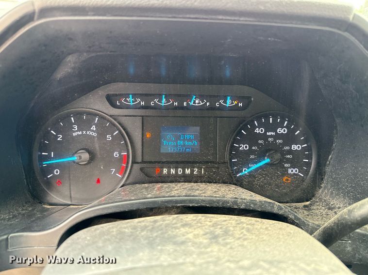 image for item EJ4544 2019 Ford F350 Super Duty utility bed pickup truck