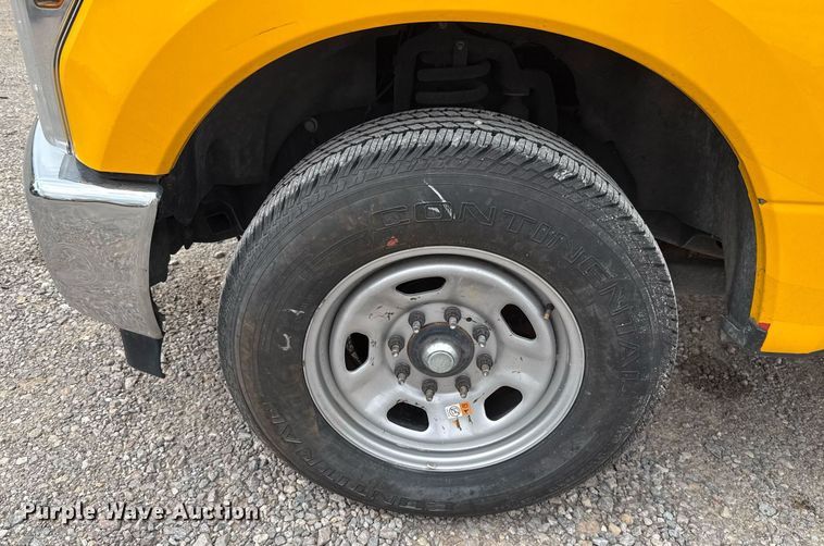 image for item EJ4544 2019 Ford F350 Super Duty utility bed pickup truck