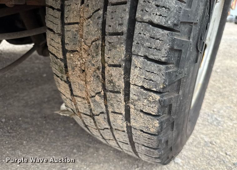 image for item EJ4544 2019 Ford F350 Super Duty utility bed pickup truck