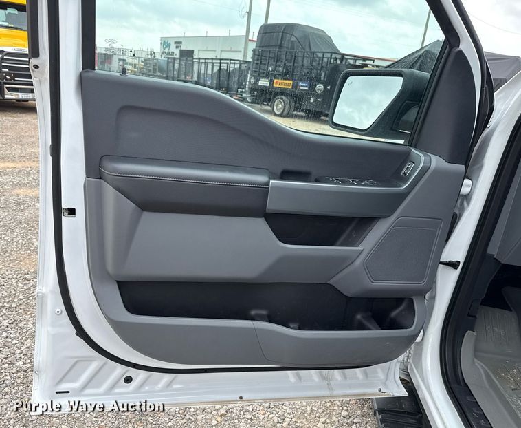 image for item EJ4545 2023 Ford F150 SuperCrew pickup truck