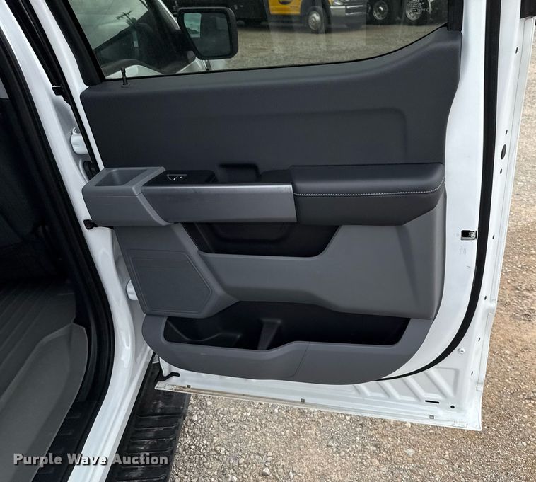 image for item EJ4545 2023 Ford F150 SuperCrew pickup truck