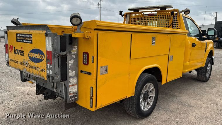 image for item EJ4546 2019 Ford F350 Super Duty utility bed pickup truck