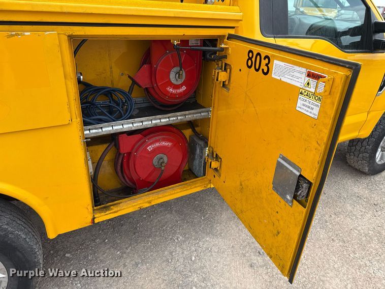 image for item EJ4546 2019 Ford F350 Super Duty utility bed pickup truck