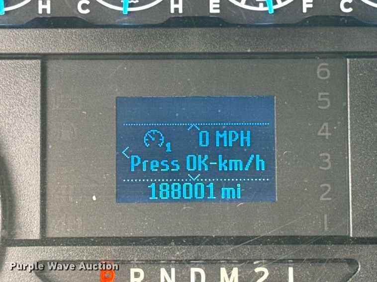 image for item EJ4546 2019 Ford F350 Super Duty utility bed pickup truck