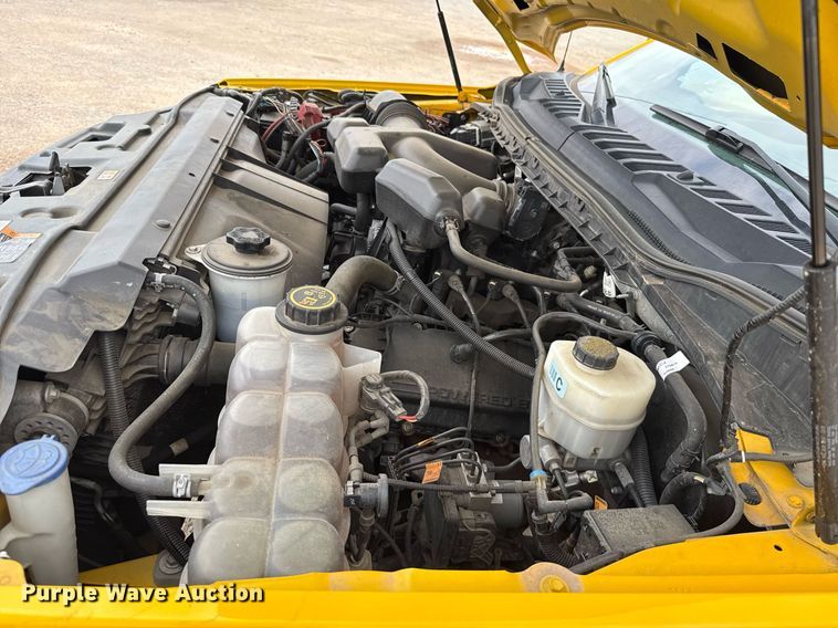 image for item EJ4546 2019 Ford F350 Super Duty utility bed pickup truck