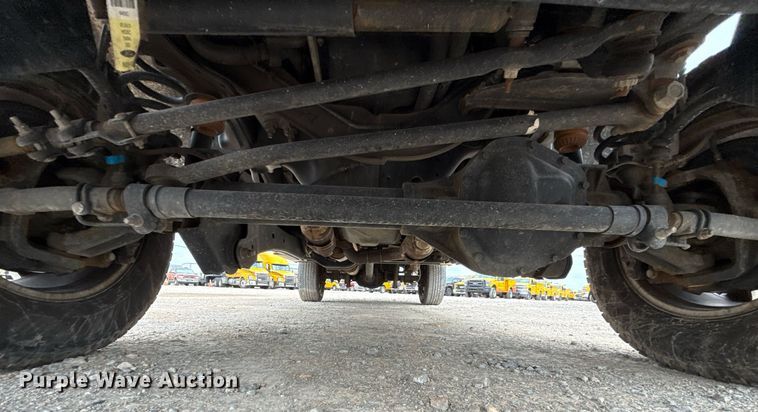 image for item EJ4546 2019 Ford F350 Super Duty utility bed pickup truck