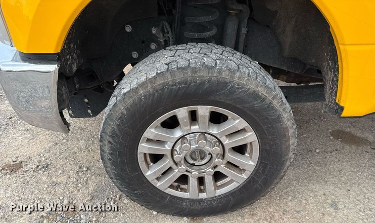 image for item EJ4546 2019 Ford F350 Super Duty utility bed pickup truck