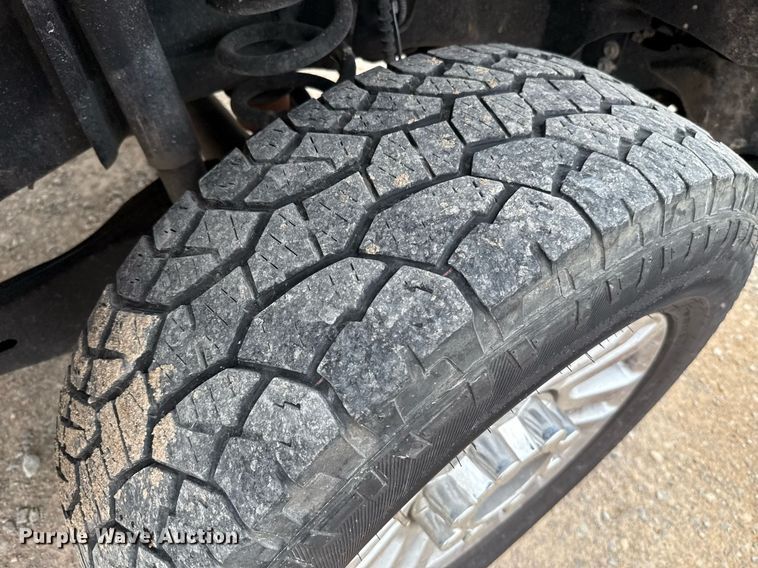 image for item EJ4546 2019 Ford F350 Super Duty utility bed pickup truck