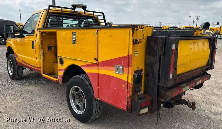 image for item EJ4547 2015 Ford F350 Super Duty  utility bed pickup truck