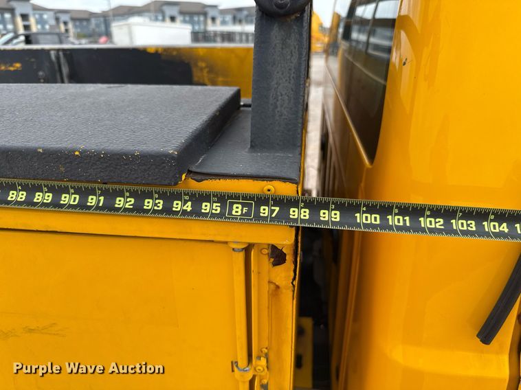 image for item EJ4547 2015 Ford F350 Super Duty  utility bed pickup truck