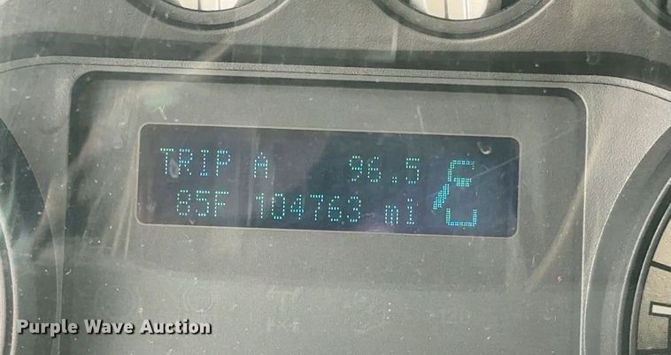 image for item EJ4547 2015 Ford F350 Super Duty  utility bed pickup truck