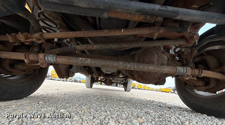 image for item EJ4547 2015 Ford F350 Super Duty  utility bed pickup truck