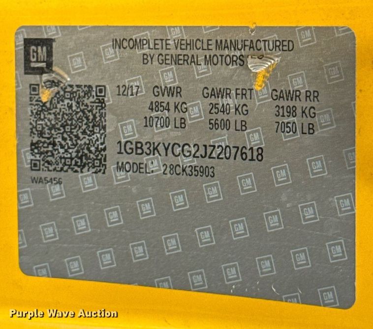 image for item EJ4548 2018 Chevrolet Silverado 3500HD utility bed pickup truck