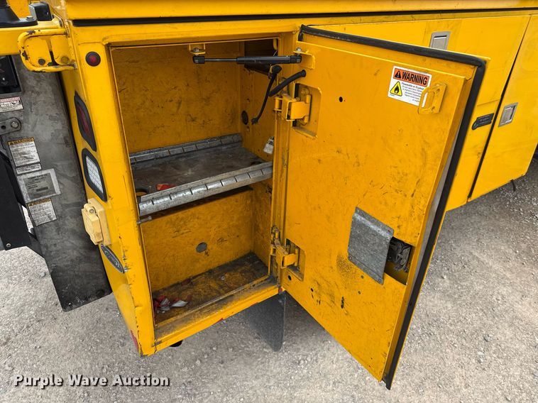 image for item EJ4549 2017 Ford F350 Super Duty utility bed pickup truck