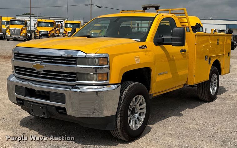 image for item EJ4550 2015 Chevrolet Silverado 3500HD utility bed pickup truck