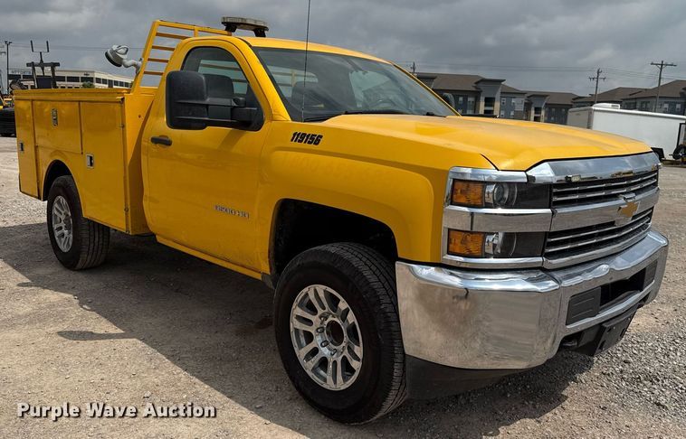 image for item EJ4550 2015 Chevrolet Silverado 3500HD utility bed pickup truck