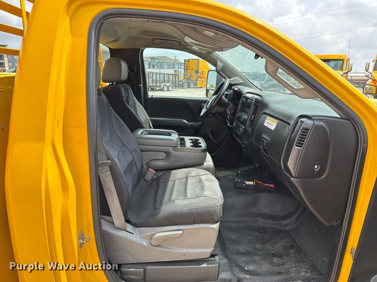 image for item EJ4550 2015 Chevrolet Silverado 3500HD utility bed pickup truck