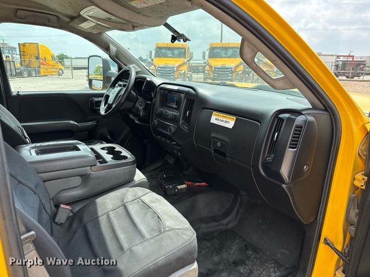 image for item EJ4550 2015 Chevrolet Silverado 3500HD utility bed pickup truck