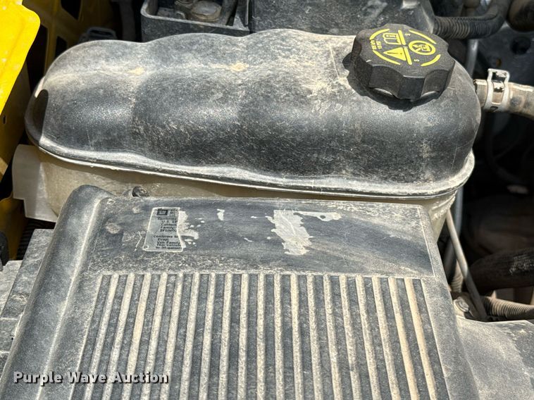 image for item EJ4550 2015 Chevrolet Silverado 3500HD utility bed pickup truck