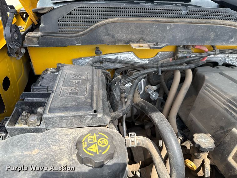 image for item EJ4550 2015 Chevrolet Silverado 3500HD utility bed pickup truck