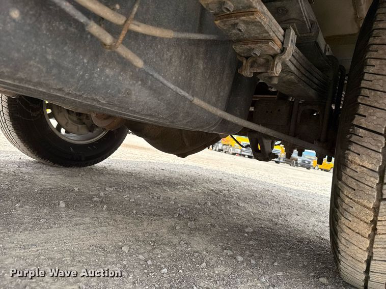 image for item EJ4550 2015 Chevrolet Silverado 3500HD utility bed pickup truck