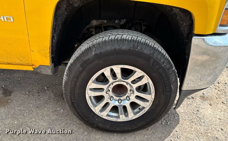 image for item EJ4550 2015 Chevrolet Silverado 3500HD utility bed pickup truck