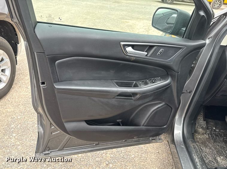 image for item EJ4551 2021 Ford Edge SUV