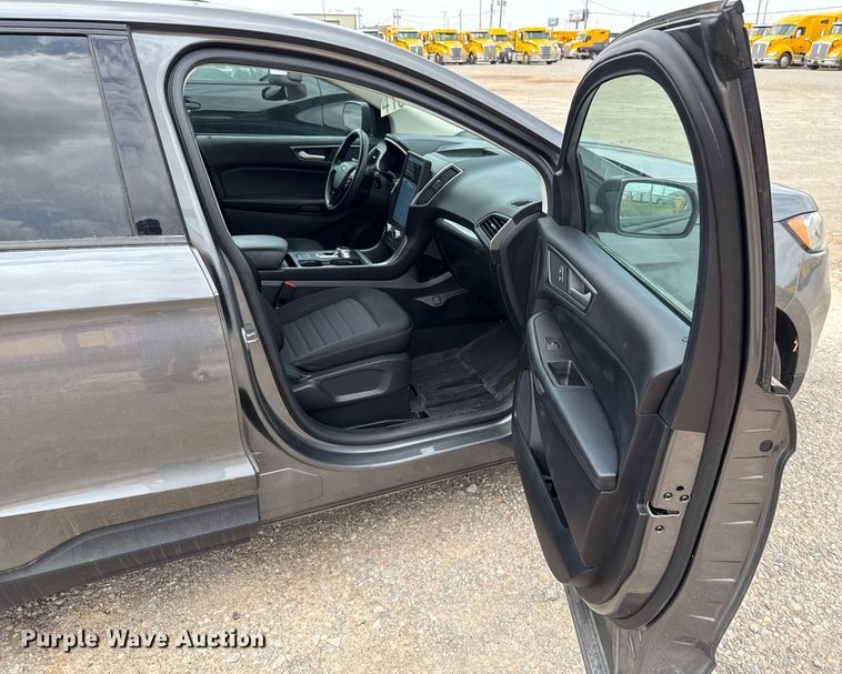 image for item EJ4551 2021 Ford Edge SUV