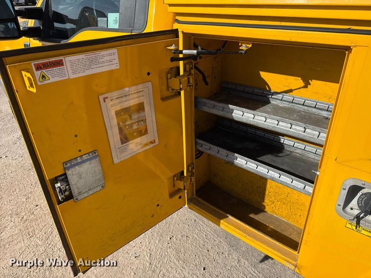 image for item EJ4552 2018 Ford F350 Super Duty XL utility bed pickup truck