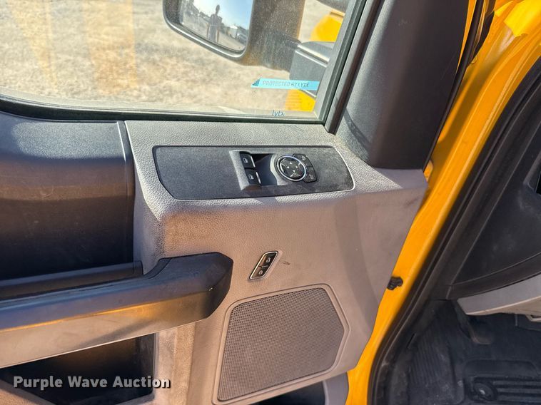 image for item EJ4552 2018 Ford F350 Super Duty XL utility bed pickup truck