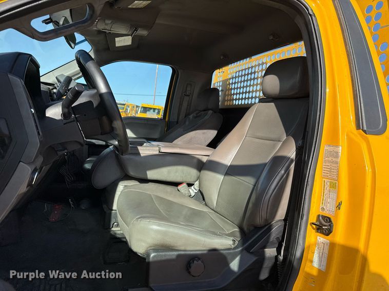 image for item EJ4552 2018 Ford F350 Super Duty XL utility bed pickup truck