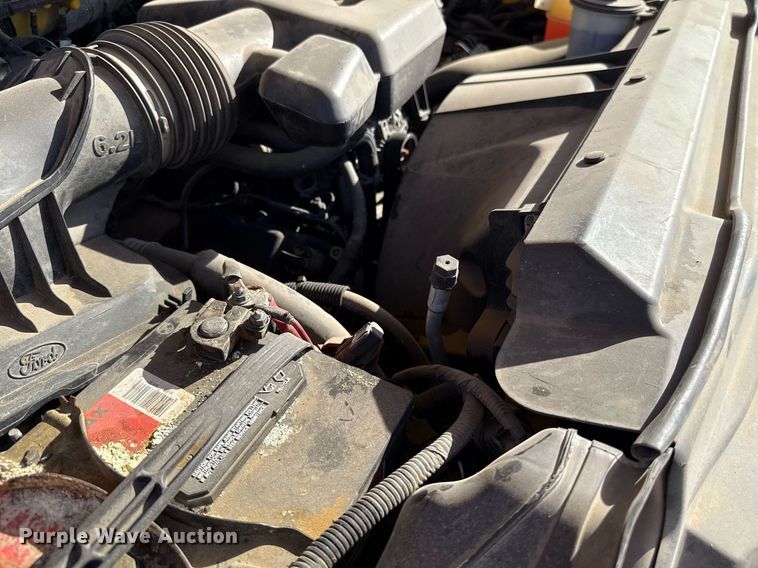 image for item EJ4552 2018 Ford F350 Super Duty XL utility bed pickup truck