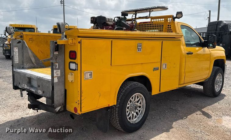 image for item EJ4553 2017 Chevrolet Silverado 3500HD utility bed pickup truck