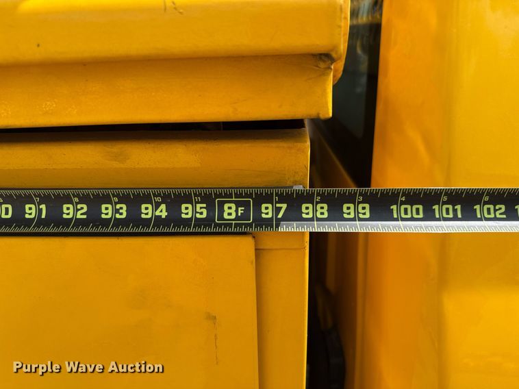 image for item EJ4553 2017 Chevrolet Silverado 3500HD utility bed pickup truck