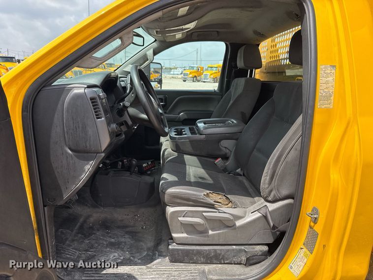 image for item EJ4553 2017 Chevrolet Silverado 3500HD utility bed pickup truck