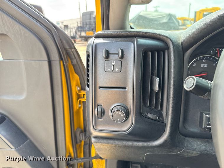 image for item EJ4553 2017 Chevrolet Silverado 3500HD utility bed pickup truck