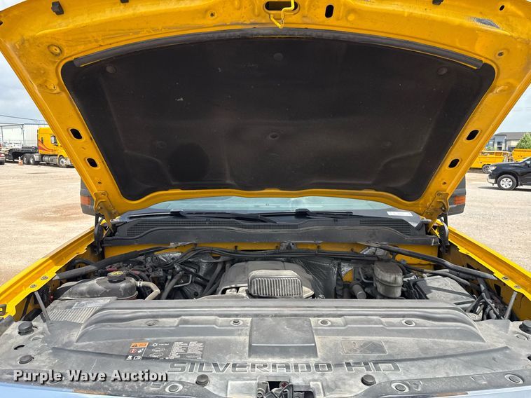 image for item EJ4553 2017 Chevrolet Silverado 3500HD utility bed pickup truck