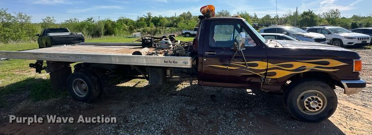 image for item EJ8678 1988 Ford F450 Super Duty rollback truck