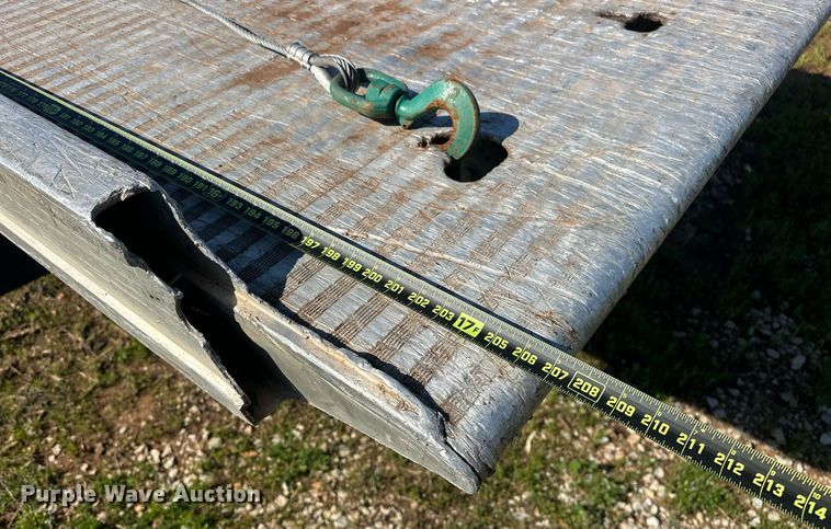 image for item EJ8678 1988 Ford F450 Super Duty rollback truck