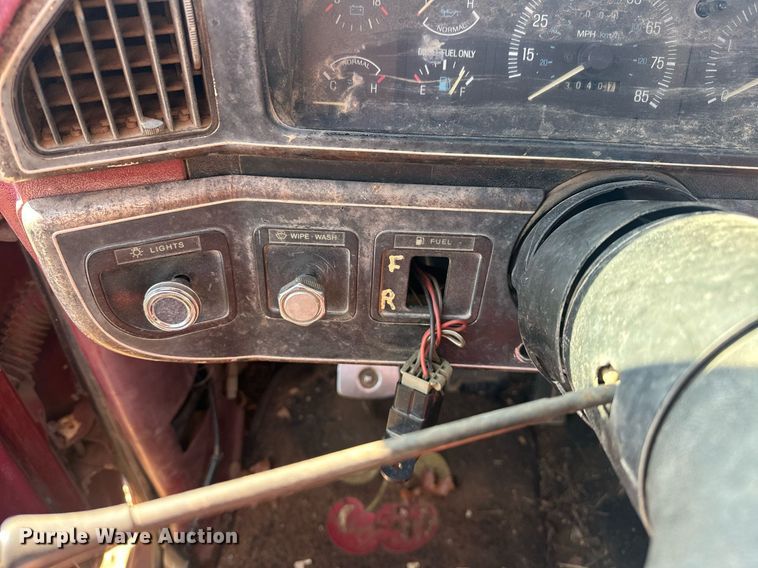 image for item EJ8678 1988 Ford F450 Super Duty rollback truck