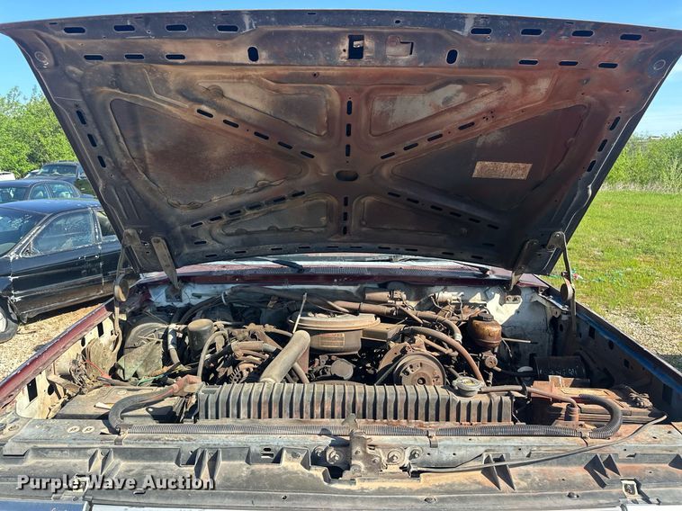 image for item EJ8678 1988 Ford F450 Super Duty rollback truck