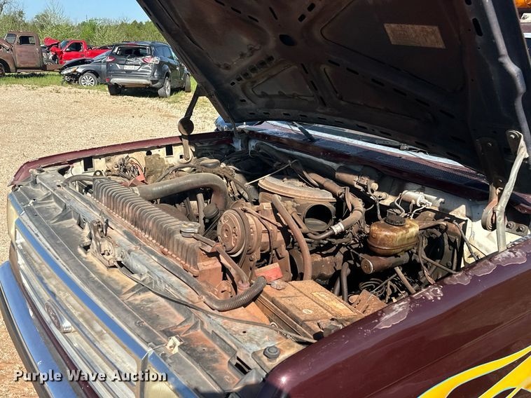 image for item EJ8678 1988 Ford F450 Super Duty rollback truck