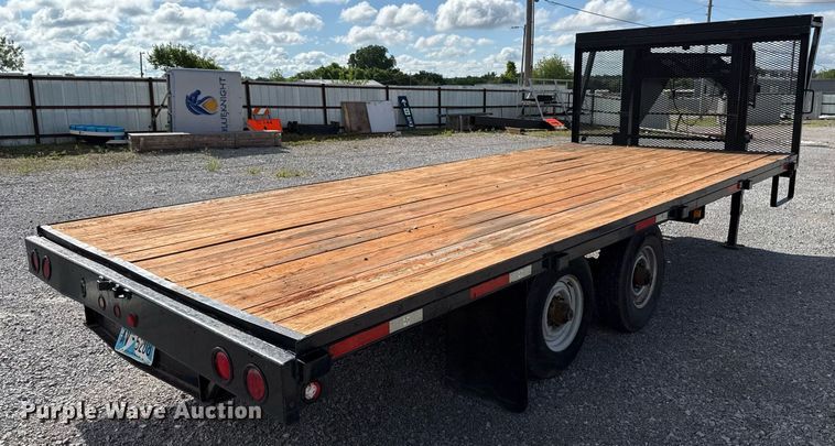 image for item EJ8767 2012 Texas Pride Trailers FT820514KGB flatbed trailer