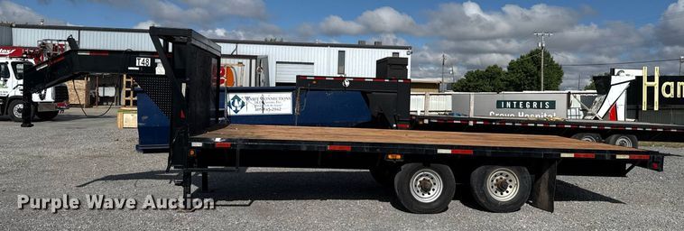 image for item EJ8767 2012 Texas Pride Trailers FT820514KGB flatbed trailer