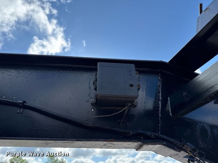 image for item EJ8767 2012 Texas Pride Trailers FT820514KGB flatbed trailer