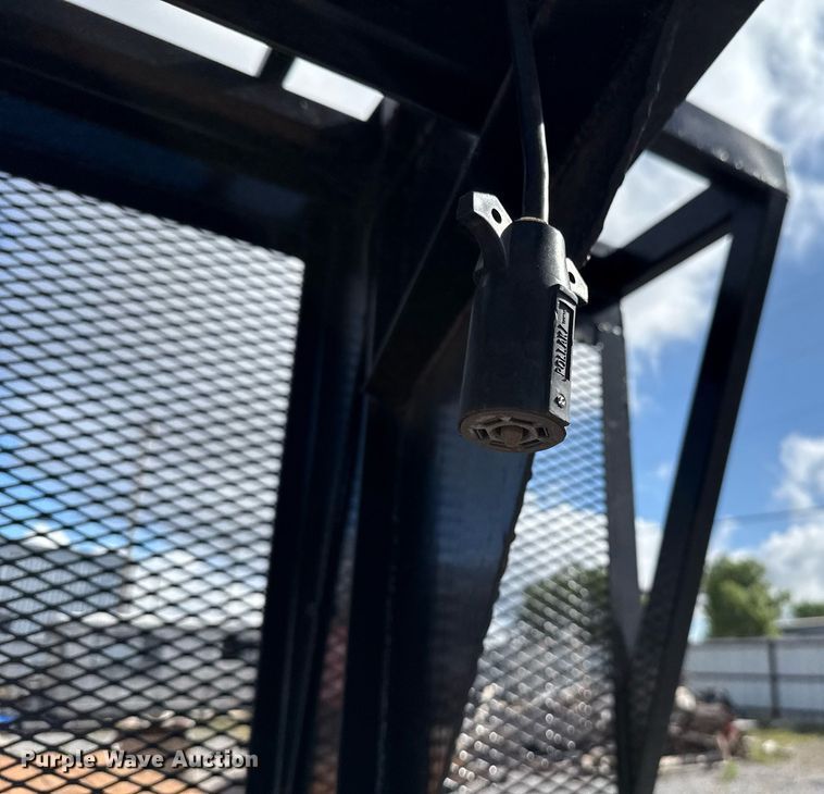 image for item EJ8767 2012 Texas Pride Trailers FT820514KGB flatbed trailer