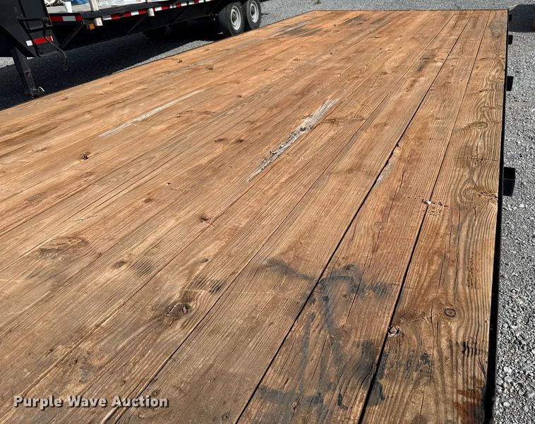 image for item EJ8767 2012 Texas Pride Trailers FT820514KGB flatbed trailer